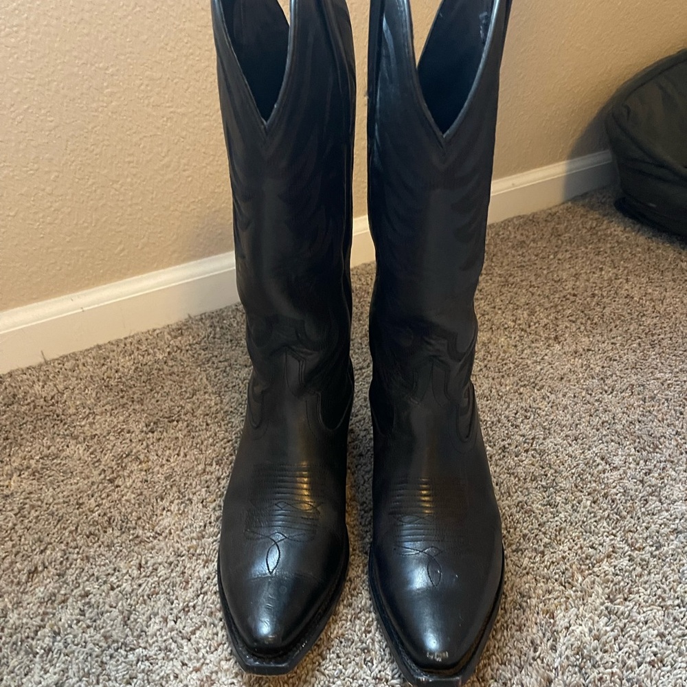 Tecovas Black Leather Annie